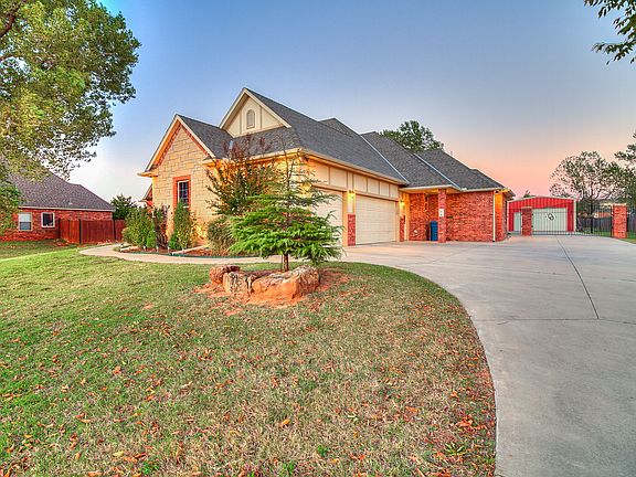 4th image of 2224 Mulberry Ln