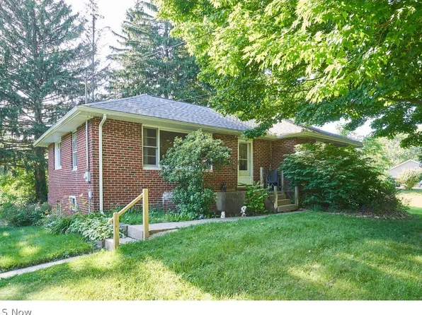 2240 S Hametown Rd, Akron, OH 44321