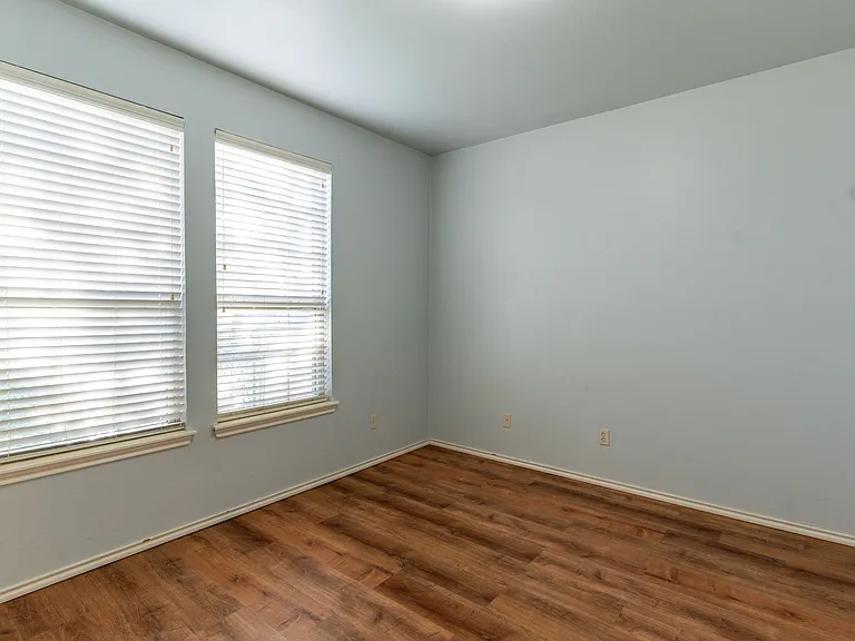 2801 Sunflower Dr — Photo 12