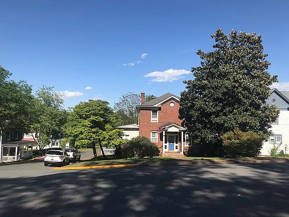 2nd image of 153 Peliso Ave