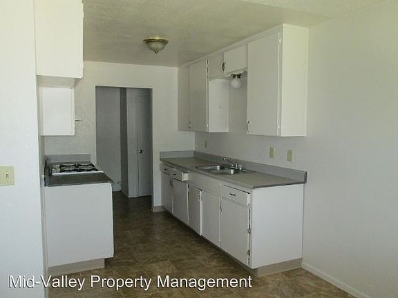2nd image of 301 N Ventura Ave