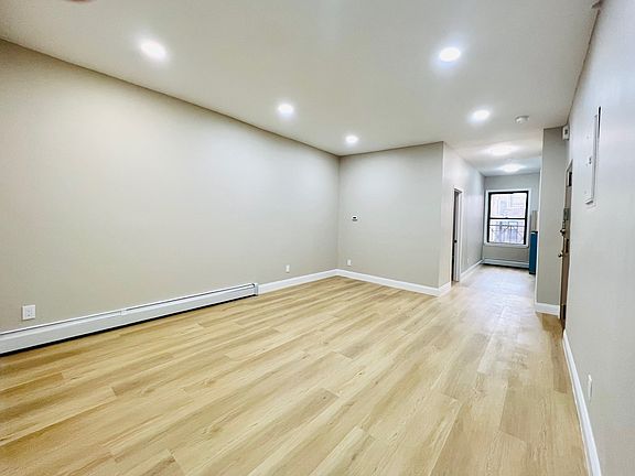 4th image of 27 Eldridge St Fl 4
