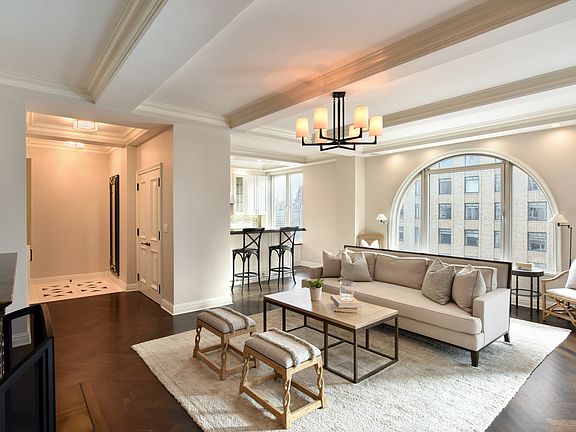 3rd image of 100 Central Park S APT 14D