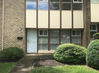 4465 Forest Glen Ct, Annandale, VA 22003