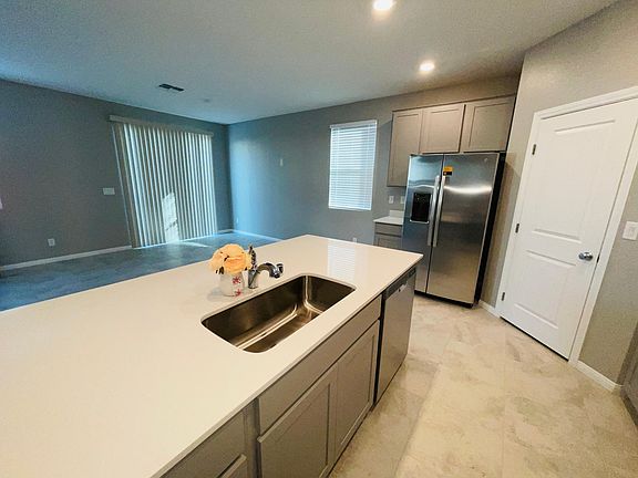 4th image of 4242 Tarim St