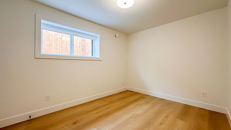 1st image of 4517 Watling St
