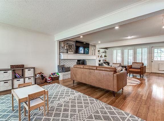 4th image of 13018 Glenside Dr
