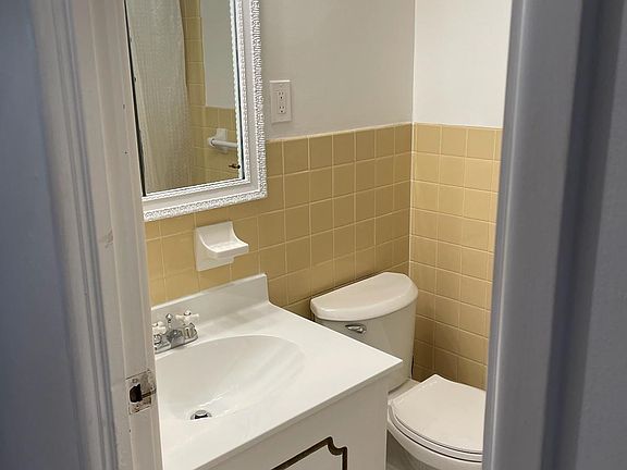 5th image of 9856 Frankford Ave Floor 2
