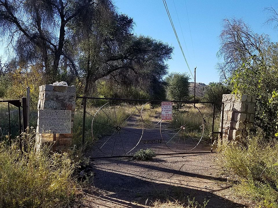 1st image of 16997 W Shrine Dr