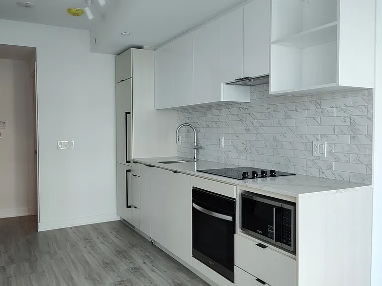 252 Church St #5309 — Photo 4
