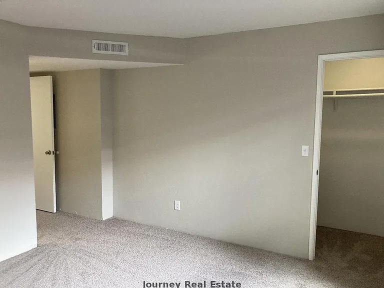 Cedar Ridge Apartments — Photo 10