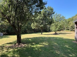 147 Monument Rd, Atchison, KS 66002