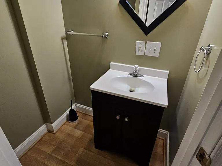 509 Hawthorne Rd — Photo 15