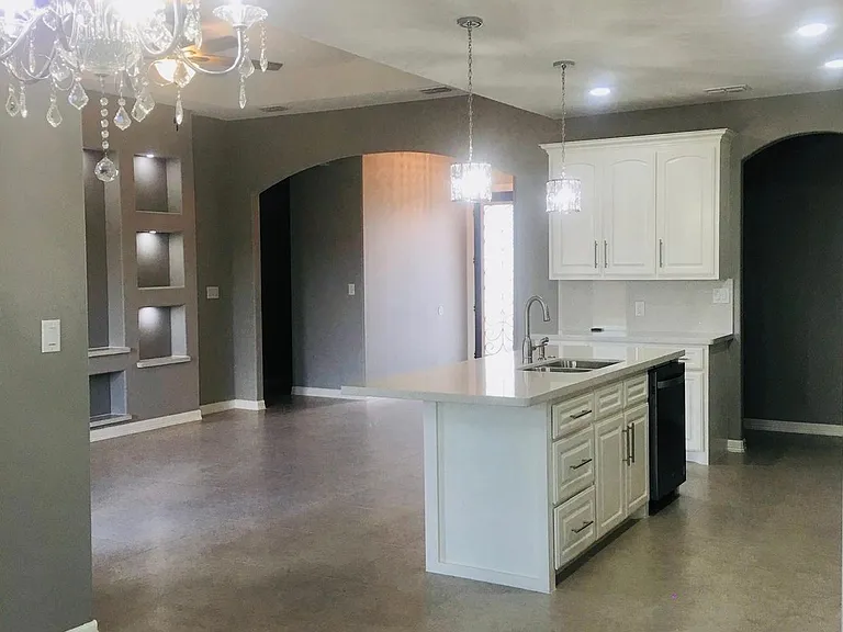 3873 Tolosa St — Photo 84