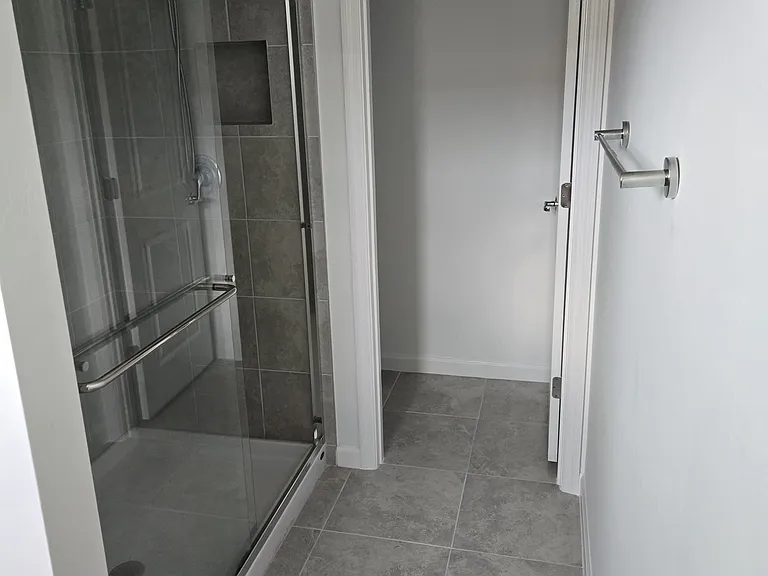 1542 Fells Cove Ln — Photo 10