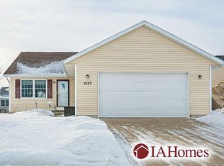 6383 Cope Dr, Marion, IA 52302