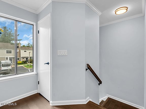 2nd image of 9 Gloria Court
