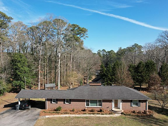 5th image of 303 Oakland Dr
