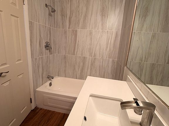 4th image of 2547 Shelmire Ave #B