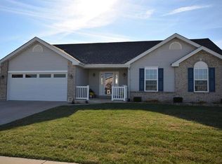 195 Wingate Dr, Troy, MO 63379