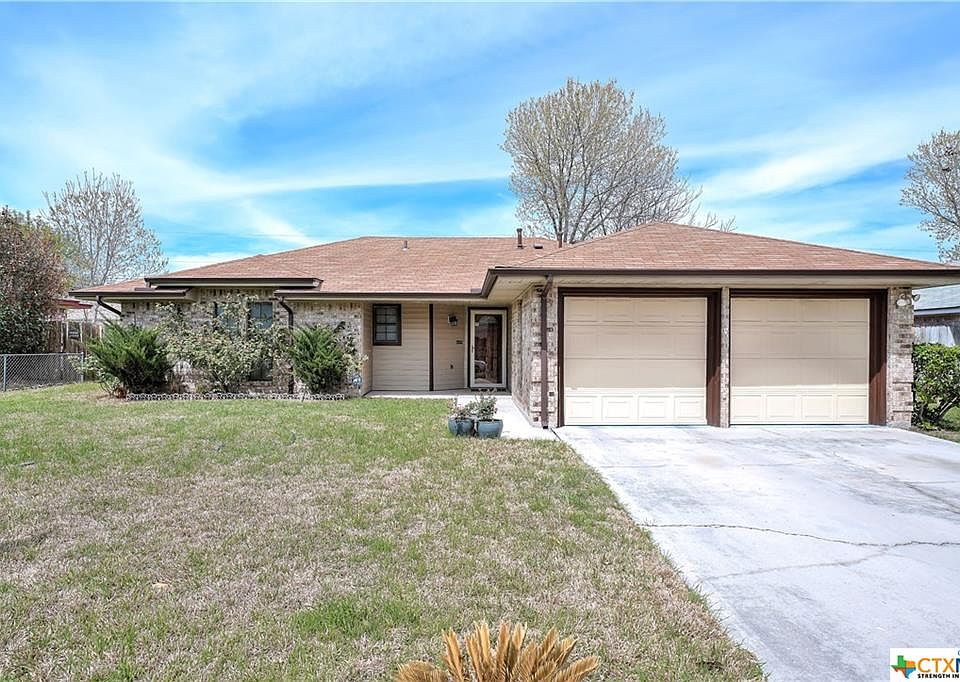 1st image of 3213 Forest Hill Dr