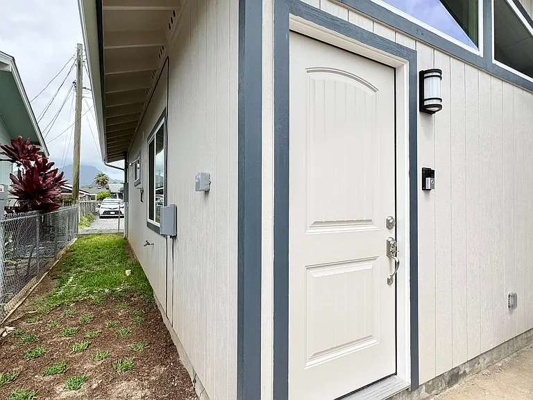 421 Olomana St #A — Photo 26