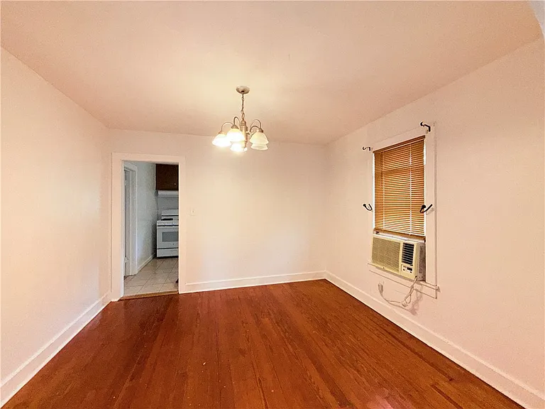 507 E Commons St — Photo 8