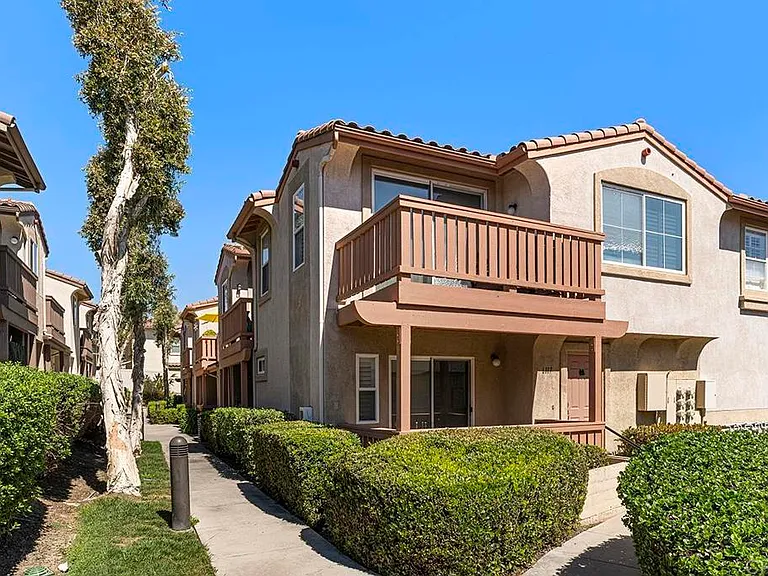 6113 Paseo Granito — Photo 1