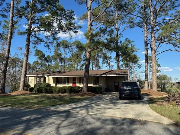 177 Nelson Ave, Lyons, GA 30436