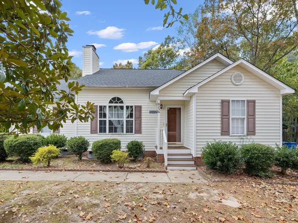6236 Bridgemont Ln, Willow Spring, NC 27592