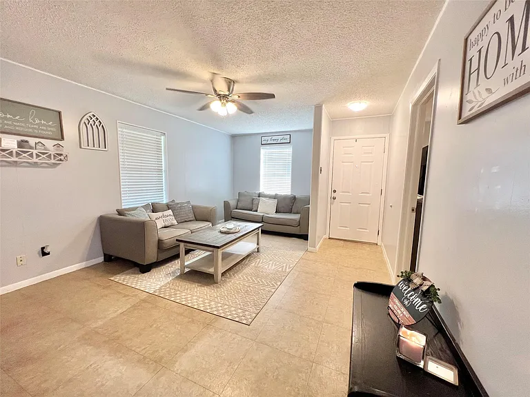 4023 Avenue Q 1/2 — Photo 13
