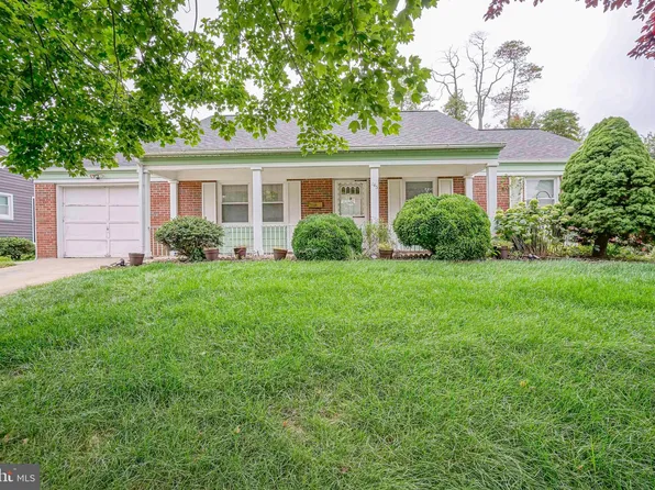 143 Edge Ln, Willingboro, NJ 08046