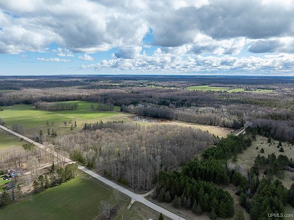 3rd image of 40A Stone Rd