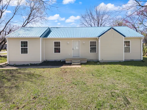 1401 Barberry Pl, Hopkinsville, KY 42240