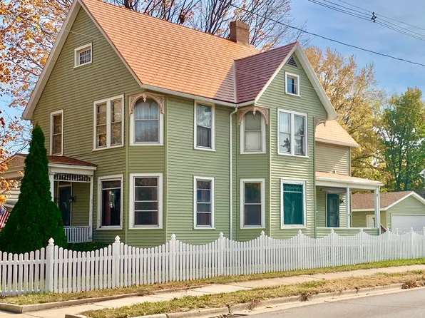 105 E Van Buren St, Ottawa, IL 61350