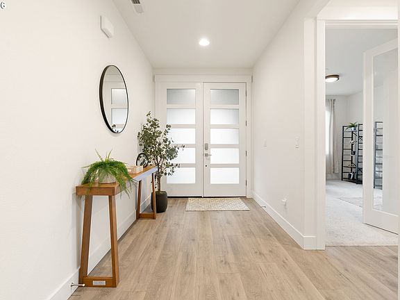 4th image of 5891 SW 67th Pl