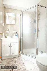 Rented by ZealEstate Group Inc