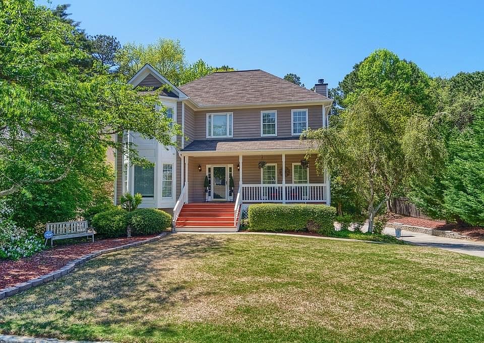 1st image of 225 Glen Holly Dr