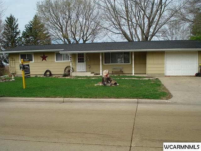 1st image of 734 Summit Dr