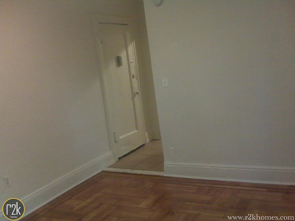 1st image of 7006 Woodside Ave APT 1D