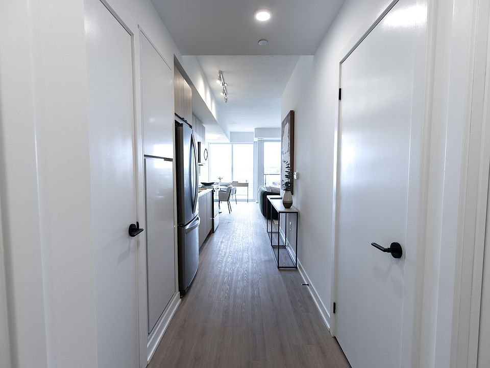 1st image of 17645 Yonge St #0