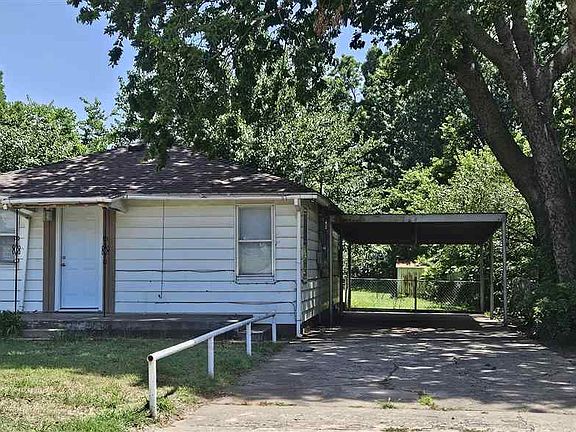 2nd image of 1024 W Greenwood Ave