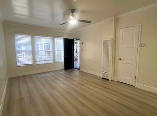 4229 Degnan Blvd #1A, Los Angeles, CA 90008