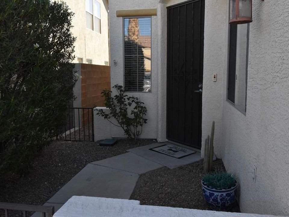 1st image of 1276 Corista Dr