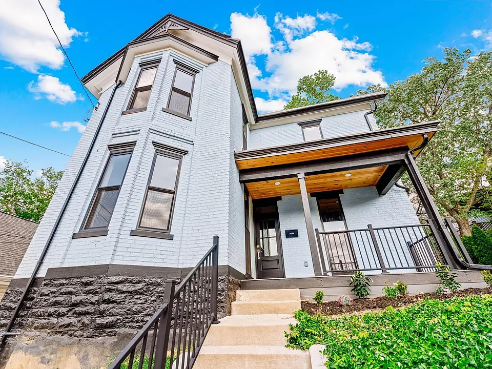 3634 Columbia Pkwy