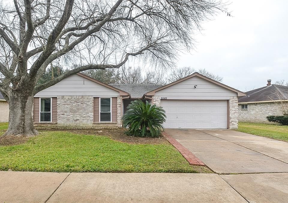 1st image of 22103 Pearl Lake Dr