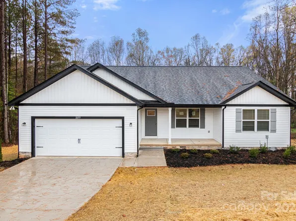 2177 Mintew Cir, Lincolnton, NC 28092