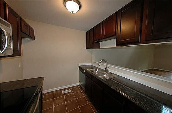 Kitchen-Granite and tile
