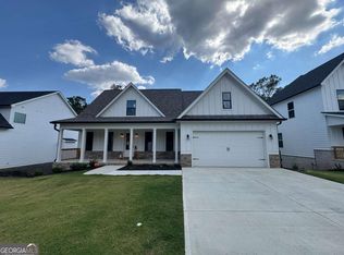 22 Lakewood Ct SE, Cartersville, GA 30120