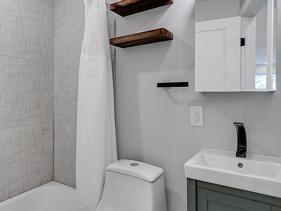 5th image of 3926 Haverford Ave #1